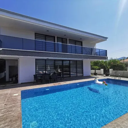 Oruc D Lux 1 Villa *